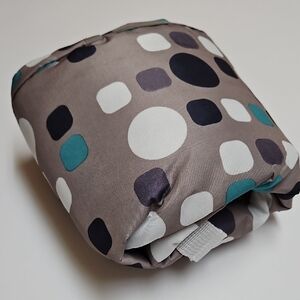 Gray and White Shopping Cart Cover with Modern Design